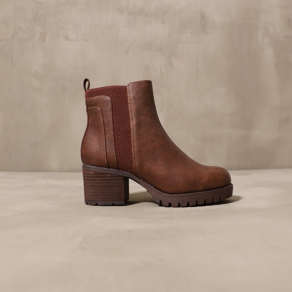 Brown Chelsea Ankle Boots - Picture 2 of 3